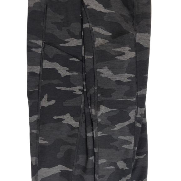 Athleta Ultimate Stash Pocket Camo 7/8 Tight, Heather Grey - Picture 8 of 16